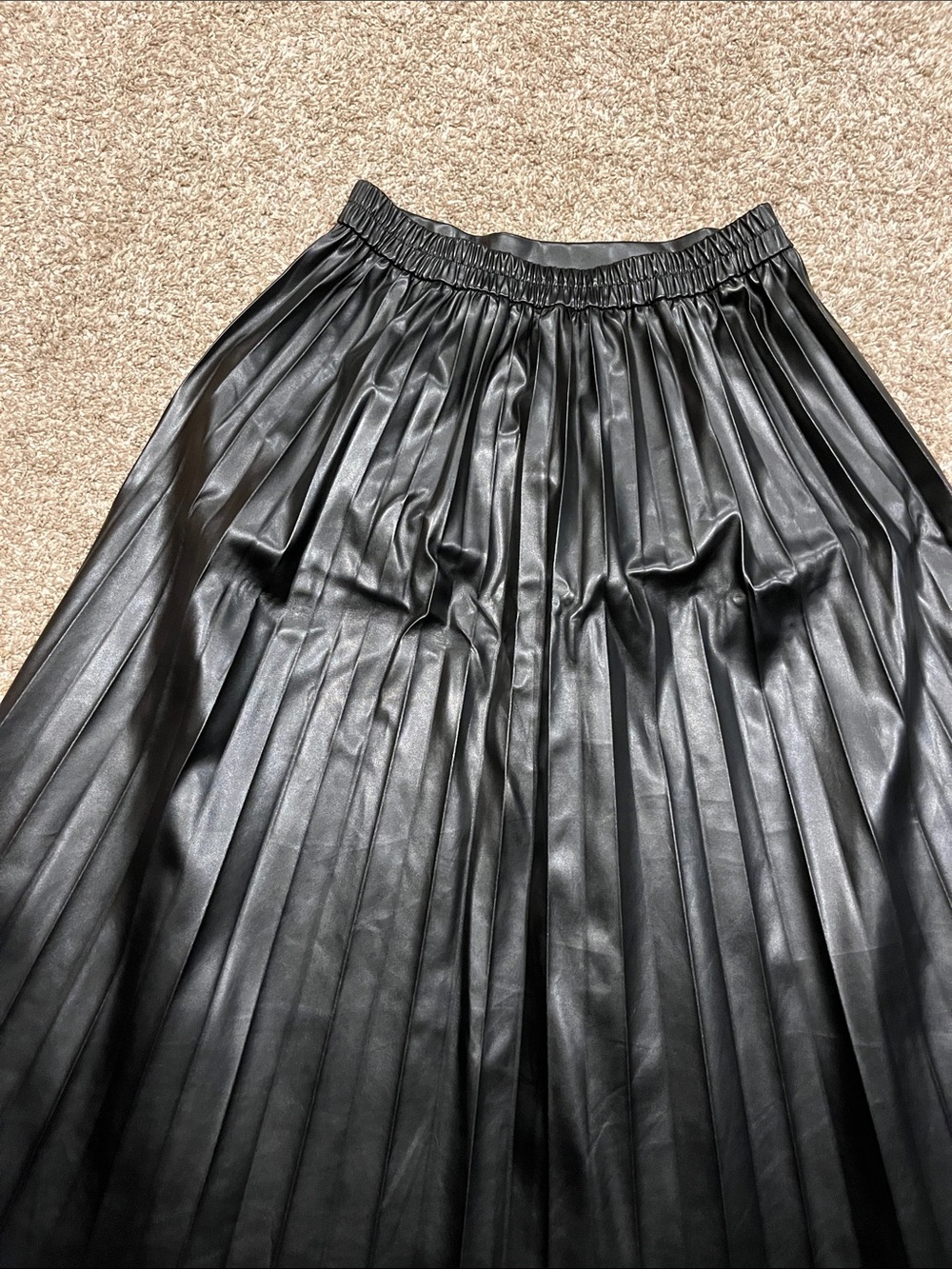 Sincerely Jules Black Pleated Faux Leather A-Line Midi Skirt - Picture 2 of 2